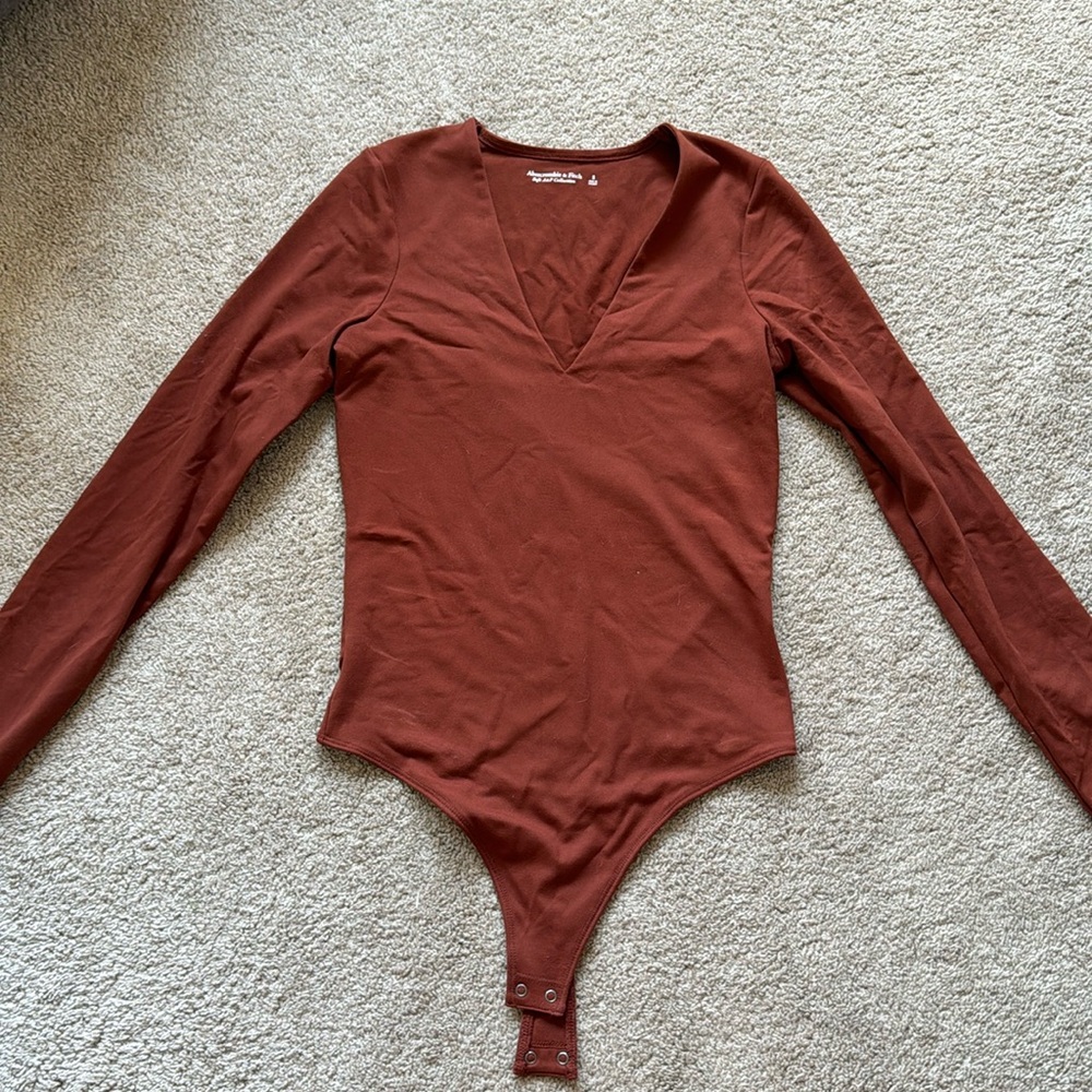 Abercrombie Soft AF V neck